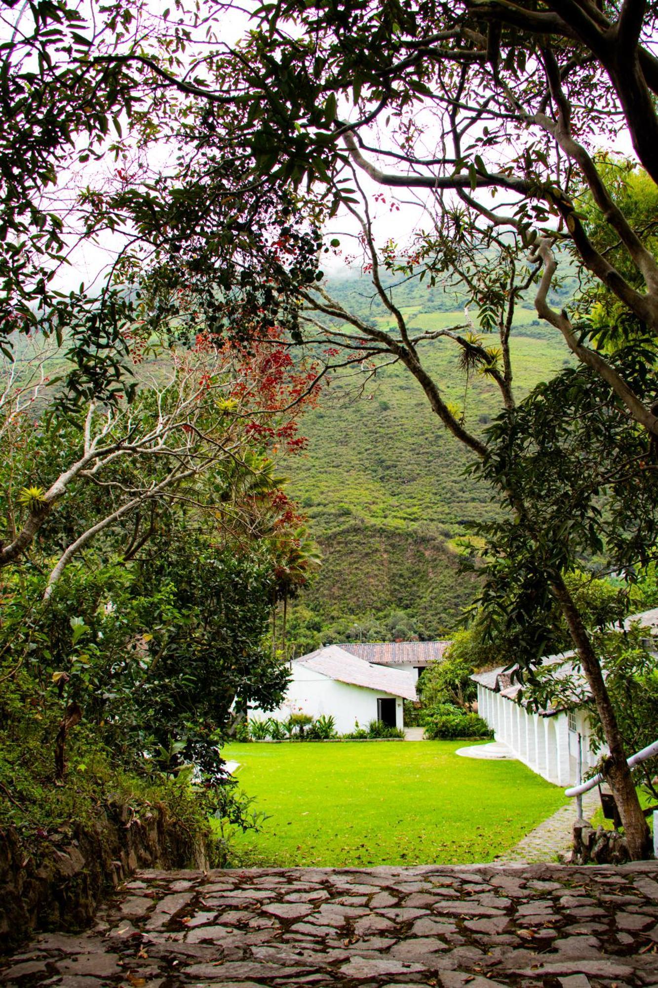 Hosteria La Eterna Primavera Huigra Buitenkant foto